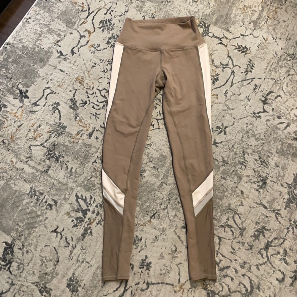 Alo Yoga high waist tan XS leggings